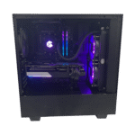 Gamer Deal Gamer PC – R9 3900X, RX 6700 XT, 16 GB, 500 GB NVMe SSD, 240 mm vandkøling (fra siden)